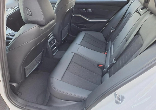 BMW Seria 3 cena 171900 przebieg: 4209, rok produkcji 2022 z Warszawa małe 407